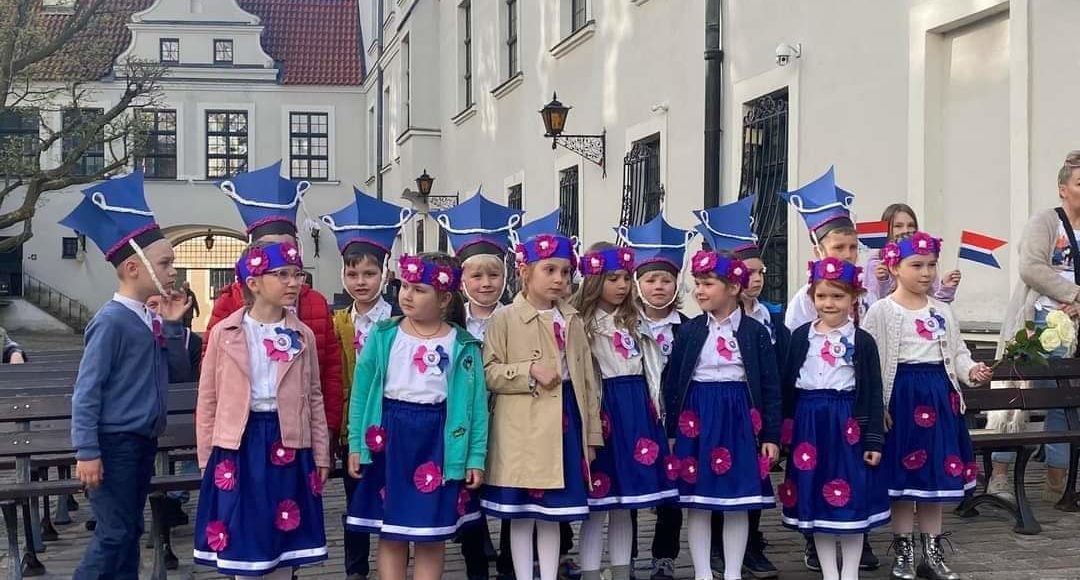 received 4776564749137639