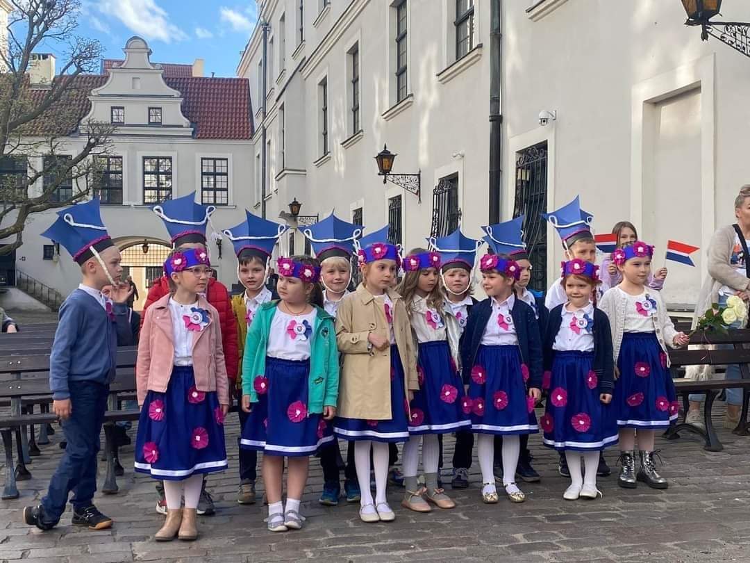 received 4776564749137639